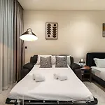 Lux Burj View Studio In Downtown 10 Min Dubai Mall